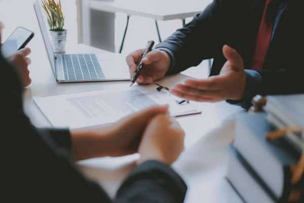 יועץ אסטרטגי ויועץ עסקי